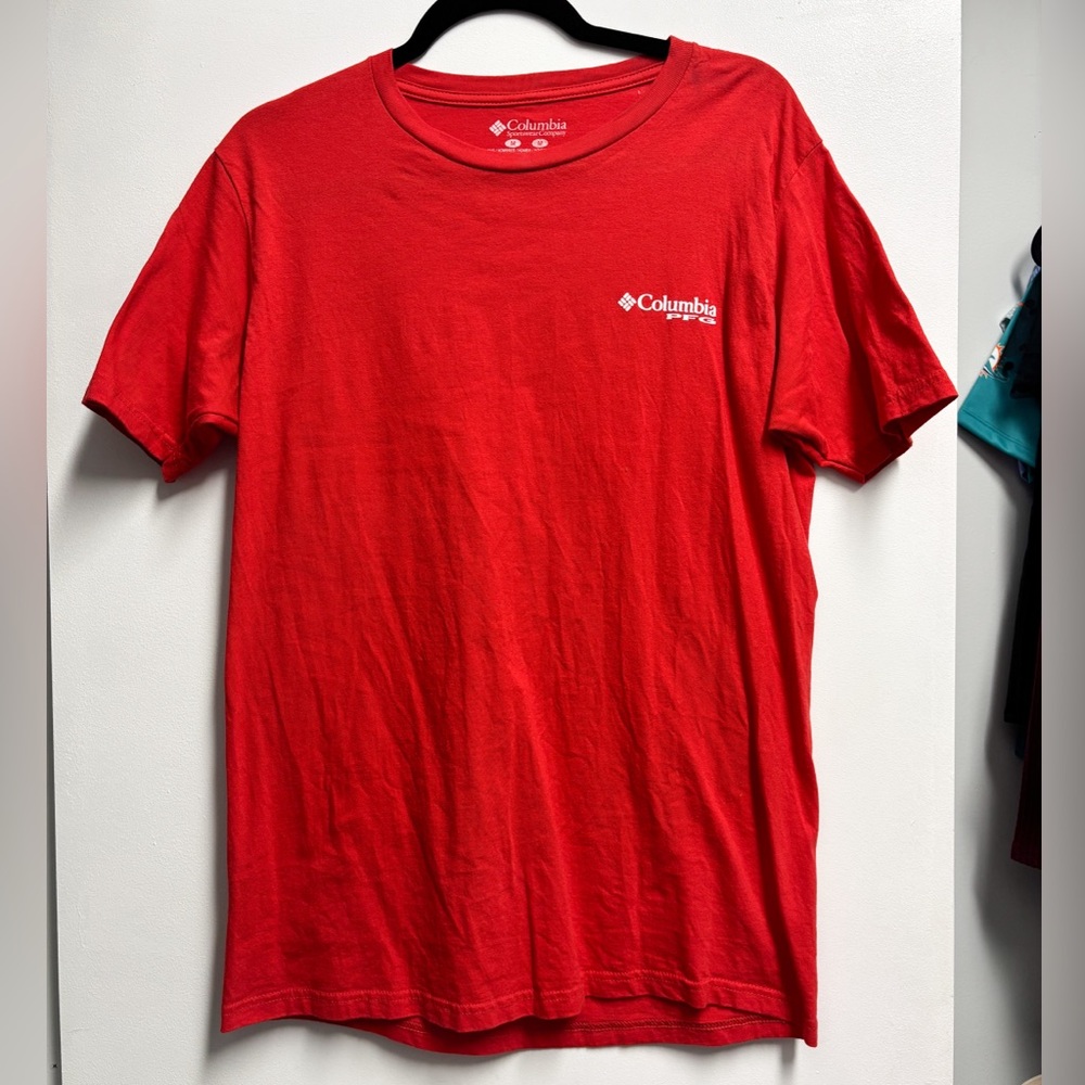 Columbia Medium Men’s Red America flag Short Sleeve Tee Classic Crew Neck